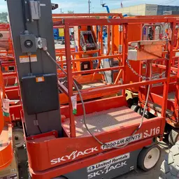 2018 Skyjack SJ16 Self-Propelled One-Person Lift