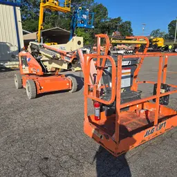 2017 JLG E450AJ Articulating Boom Lift