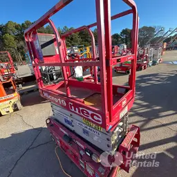 2018 MEC MICRO 19 Scissor Lift