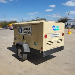 2018 Doosan P425/HP375WCUT4 Air Compressor