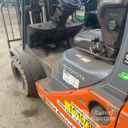 2019 Toyota 8FGU25 Warehouse Forklift