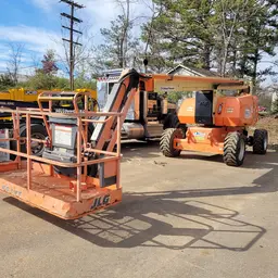 2017 JLG 800AJ Articulating Boom Lift