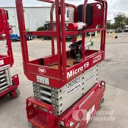 2019 MEC MICRO 19 Scissor Lift