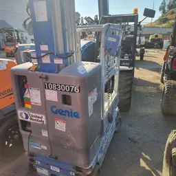 2018 Genie GR-20 Self-Propelled One-Person Lift