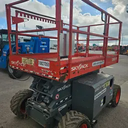 2018 Skyjack SJ6832RT Rough Terrain Scissor Lift