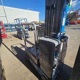 2019 Genie GR-20 Self-Propelled One-Person Lift