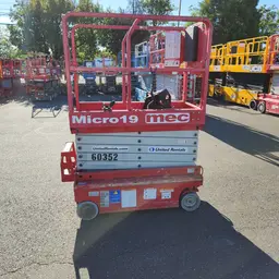 2018 MEC MICRO 19 Scissor Lift