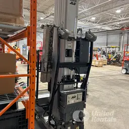 2021 JLG 38AM DC Pusharound Lift