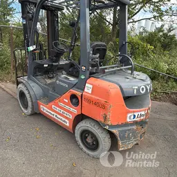 2019 Toyota 8FGU25 Warehouse Forklift