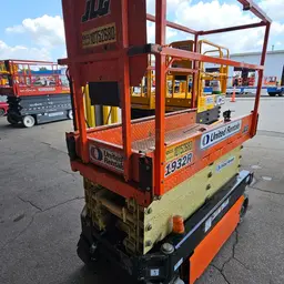 2018 JLG 1932R Scissor Lift