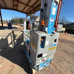 2015 Genie GR-20 Self-Propelled One-Person Lift