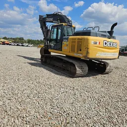 2019 John Deere 210G LC Excavator