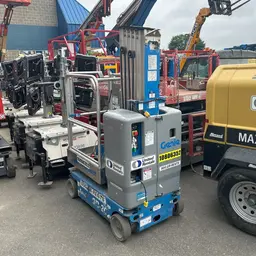 2018 Genie GR-20 Self-Propelled One-Person Lift