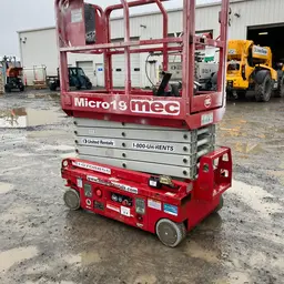 2018 MEC MICRO 19 Scissor Lift