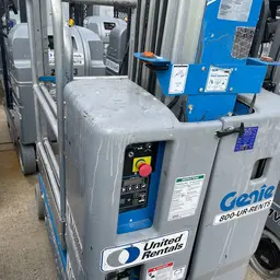 2018 Genie GR-20 Self-Propelled One-Person Lift