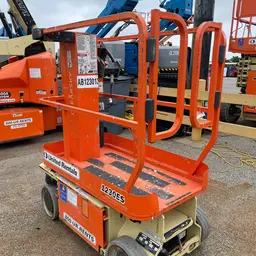 2019 JLG 1230ES Self-Propelled One-Person Lift