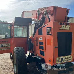 2017 SKYTRAK 8042 Forklift