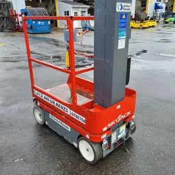 2018 Skyjack SJ12 Self-Propelled One-Person Lift