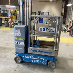 2018 Genie GR-20 Self-Propelled One-Person Lift