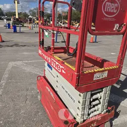 2020 MEC MICRO 19 Scissor Lift