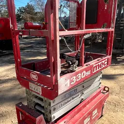 2018 MEC 1330SE Scissor Lift