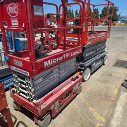 2019 MEC MICRO 19 Scissor Lift