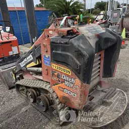 2021 Ditch Witch SK600 Track Loader