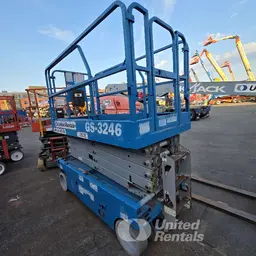 2018 Genie GS-3246 Scissor Lift
