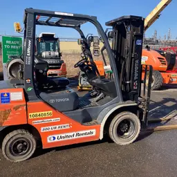 2018 Toyota 8FGU25 Warehouse Forklift