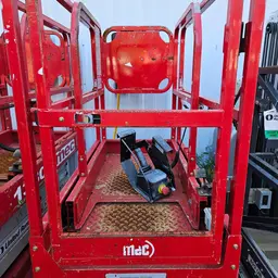 2018 MEC 1330SE Scissor Lift