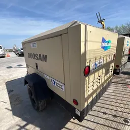 2019 Doosan P425/HP375WCU Air Compressor