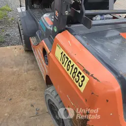 2018 Toyota 8FGU30 Warehouse Forklift