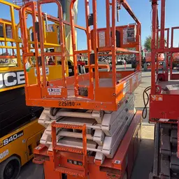 2019 Snorkel S4732E Scissor Lift