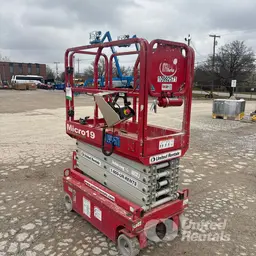 2019 MEC MICRO 19 Scissor Lift