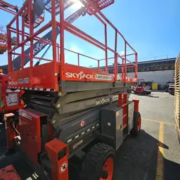2017 Skyjack SJ8841RT Rough Terrain Scissor Lift