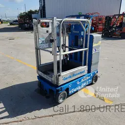 2018 Genie GR-12 Self-Propelled One-Person Lift