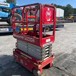 2019 MEC MICRO 19 Scissor Lift