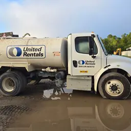 2019 Freightliner M2 106 WATER Water Truck