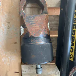 2014 ENERPAC NC6075 Hydraulic tool