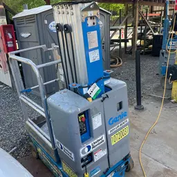 2018 Genie GR-20 Self-Propelled One-Person Lift