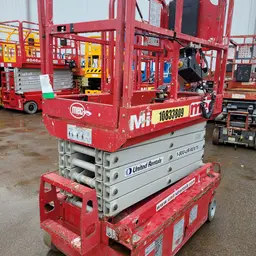 2018 MEC MICRO 19 Scissor Lift