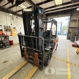 2019 Toyota 8FD35U Warehouse Forklift