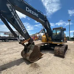 2019 John Deere 245G LC Excavator
