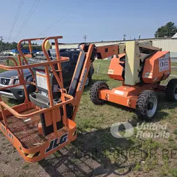 2018 JLG E400AJPN Articulating Boom Lift