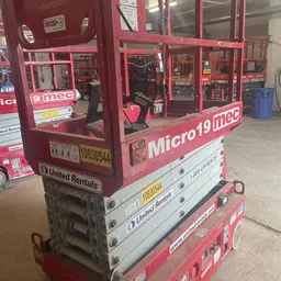 2018 MEC MICRO 19 Scissor Lift