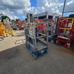 2018 Genie GR-20 Self-Propelled One-Person Lift