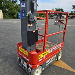 2018 Skyjack SJ12 Self-Propelled One-Person Lift