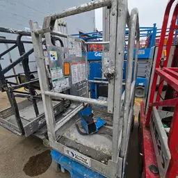 2017 Genie GR-20 Self-Propelled One-Person Lift