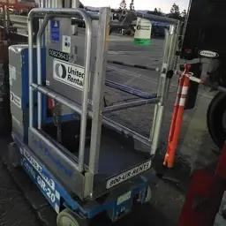 2018 Genie GR-20 Self-Propelled One-Person Lift