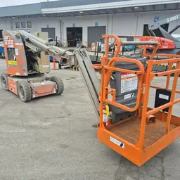 2018 JLG E300AJP Articulating Boom Lift
